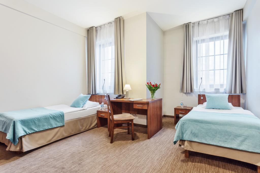 Hotel Modrzewiowy Dwor Gliwice Eksteriør billede