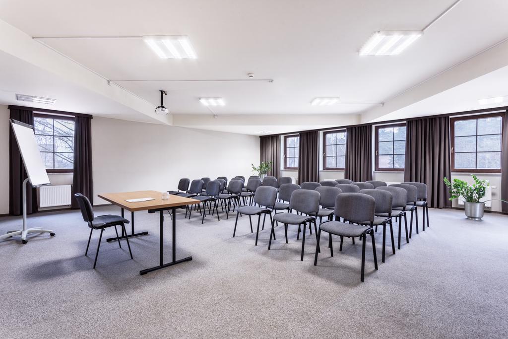 Hotel Modrzewiowy Dwor Gliwice Eksteriør billede